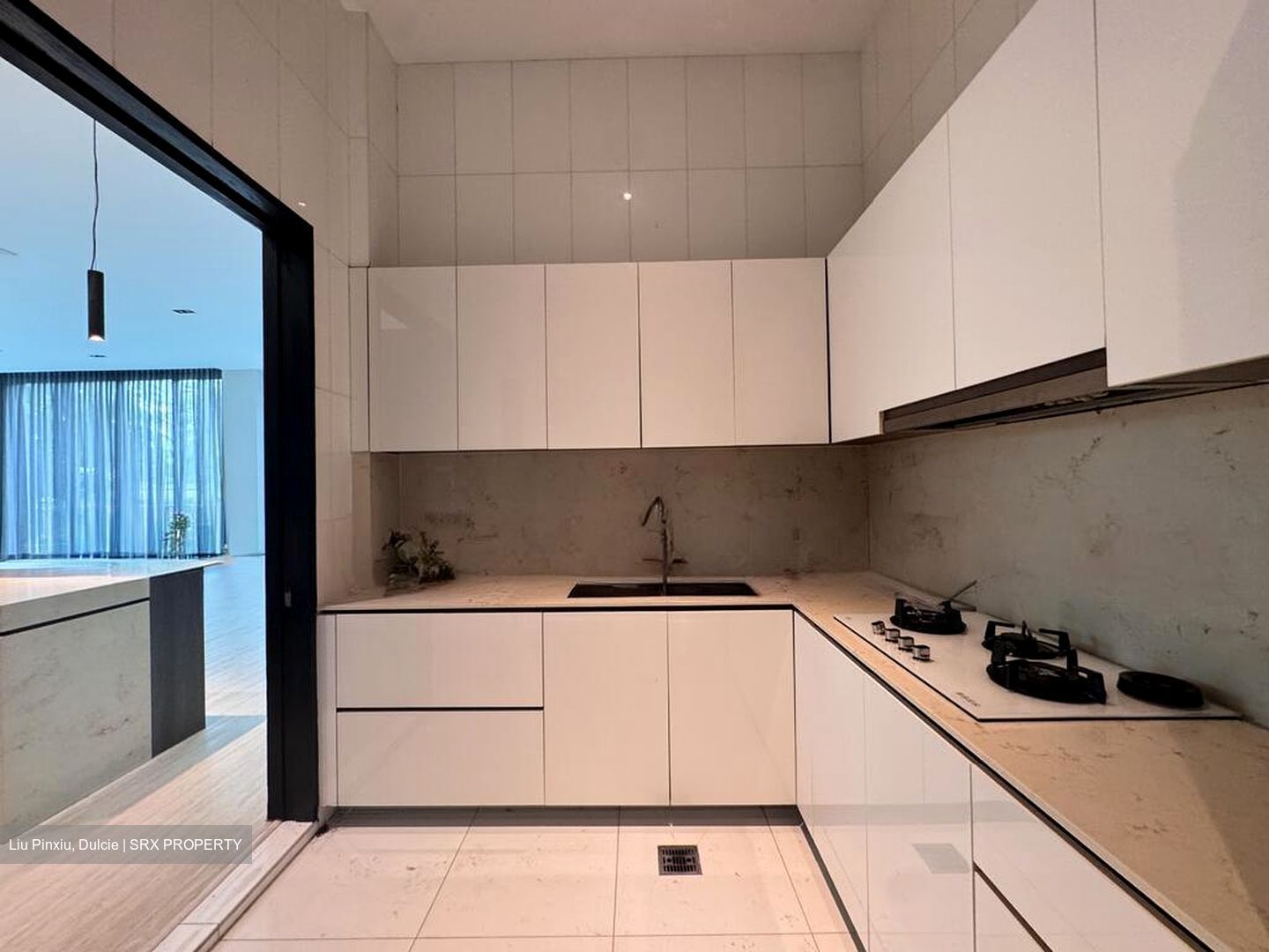 Ocean Drive (D4), Detached #495625491